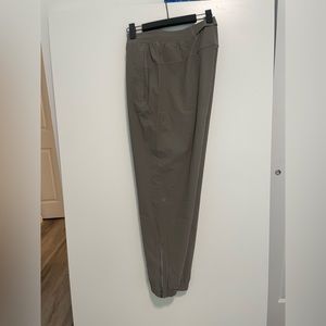 Surge jogger shorter length